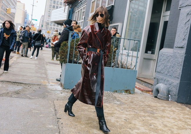 Chi&ecirc;m ngưỡng đặc sản street style đẹp kh&oacute; rời mắt tại Tuần lễ thời trang New York - Ảnh 16.