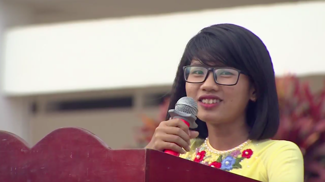 Chuyện nữ thủ khoa ĐH Khoa học X&atilde; hội & Nh&acirc;n văn: Nh&agrave; qu&aacute; ngh&egrave;o, em g&aacute;i nghỉ học nhường cho chị đến trường - Ảnh 4.