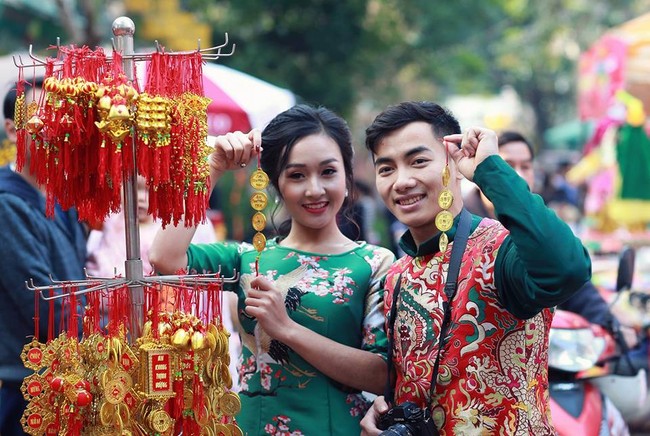 Hot boy TDDC Phạm Phước Hưng du Xu&acirc;n c&ugrave;ng bạn g&aacute;i xinh đẹp - Ảnh 5.