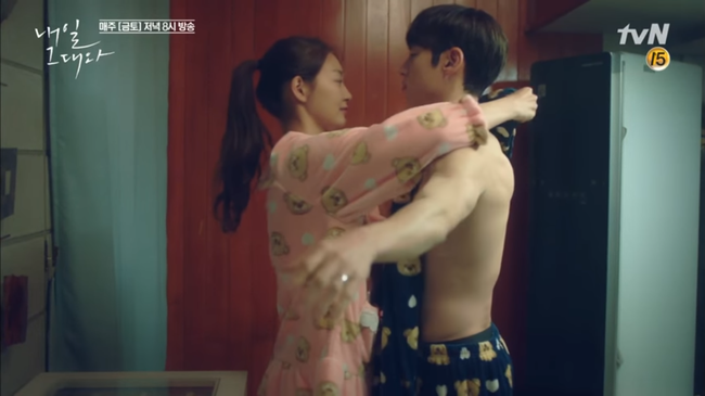 Lee Je Hoon nổi cơn ghen khi vợ Shin Min Ah “hú hí” với bạn thân - Ảnh 15.