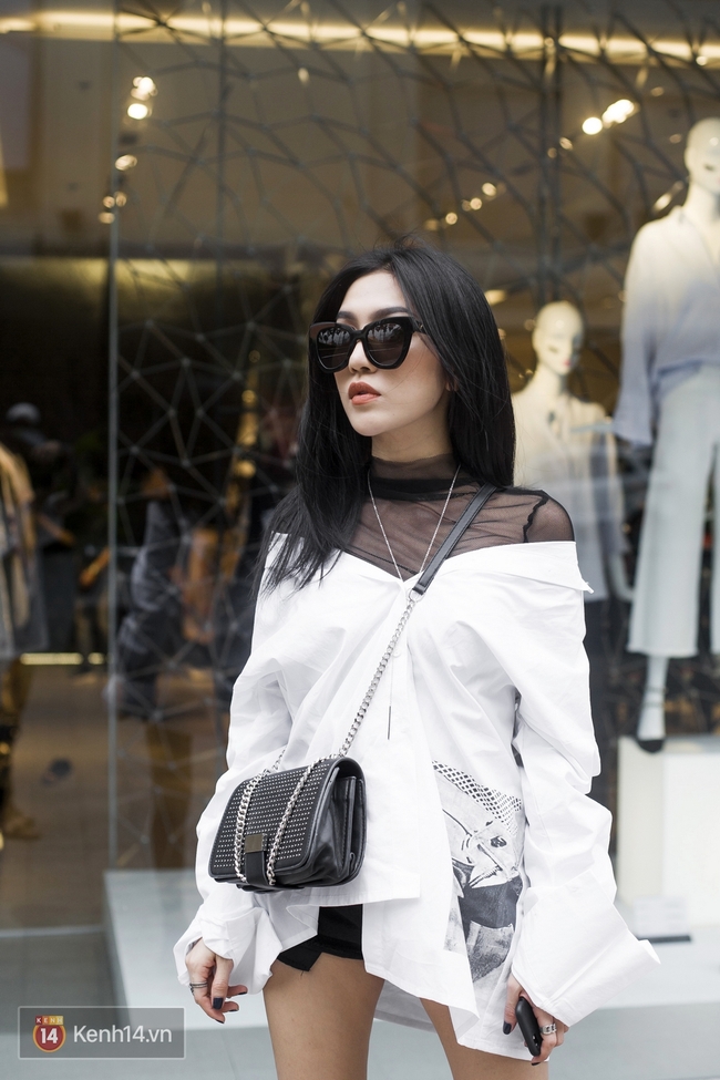 Street style 2 miền: C&aacute;c bạn trẻ diện to&agrave;n đồ đơn giản, thoải m&aacute;i m&agrave; vẫn nổi bần bật - Ảnh 16.