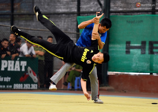 Những m&agrave;n đấu v&otilde; quyết liệt của c&aacute;c nữ chiến sĩ xinh đẹp tại hội thi v&otilde; thuật c&ocirc;ng an 2017 - Ảnh 15.