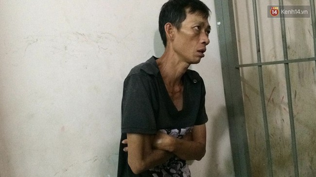 TP HCM: T&oacute;m gọn đối tượng d&ugrave;ng kim ti&ecirc;m đe dọa xin tiền  - Ảnh 1.