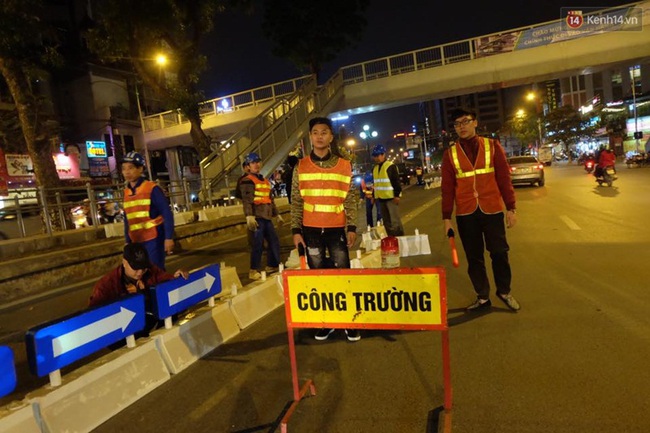 Bắt đầu lắp dải ph&acirc;n c&aacute;ch ưu ti&ecirc;n bu&yacute;t nhanh ở H&agrave; Nội - Ảnh 4.