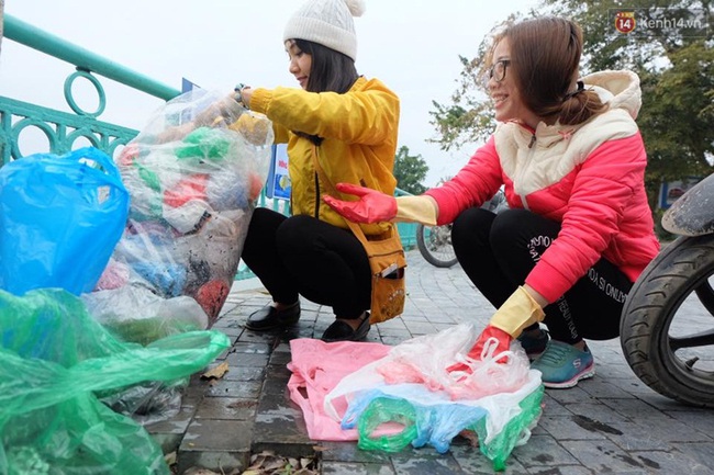 Cuối cùng thì mùa ông Công ông Táo năm nay, người dân đã thôi vứt rác rồi - Ảnh 6.