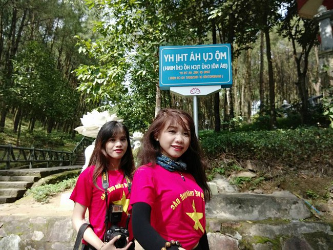 Hai cô gái gây tranh cãi với hành trình phượt Sài Gòn - Hà Nội bằng xe máy trong 40 tiếng - Ảnh 5.