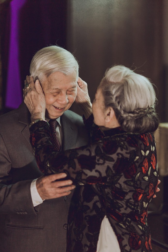 Mùa Valentine, ngắm bộ ảnh ngọt ngào của cụ ông, cụ bà đã 90 tuổi để thấy tình yêu thật tuyệt vời! - Ảnh 8.