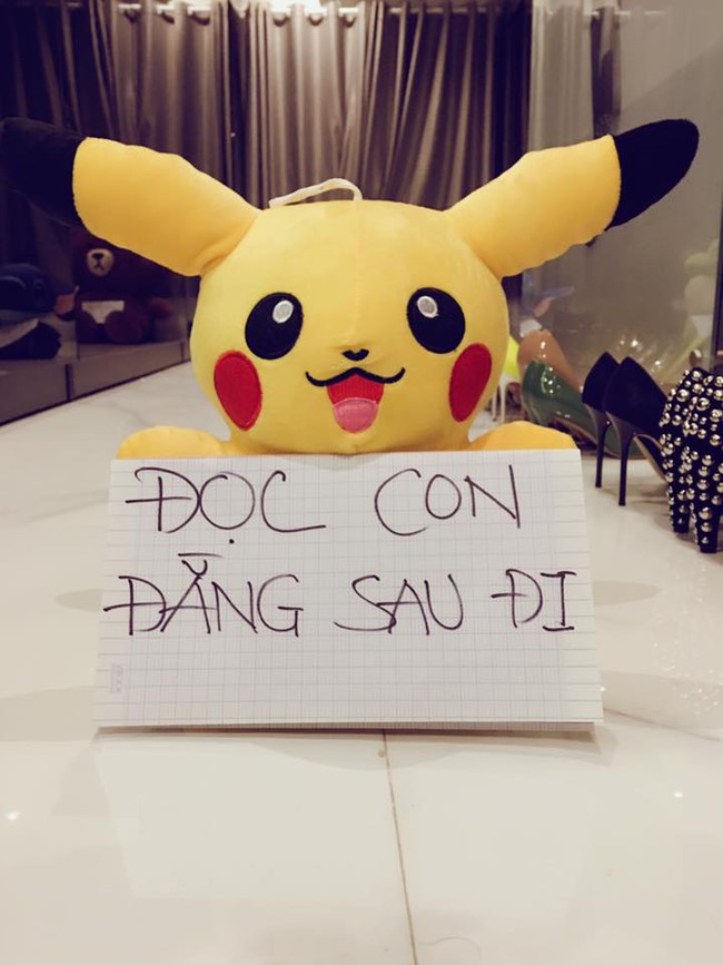 Fan h&acirc;m mộ ghen tị với m&oacute;n qu&agrave; Trấn Th&agrave;nh tặng b&agrave; x&atilde; Hari dịp Valentine - Ảnh 4.