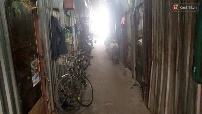 Nhậu say, chồng cầm dao đuổi giết vợ ở S&agrave;i G&ograve;n - Ảnh 1.