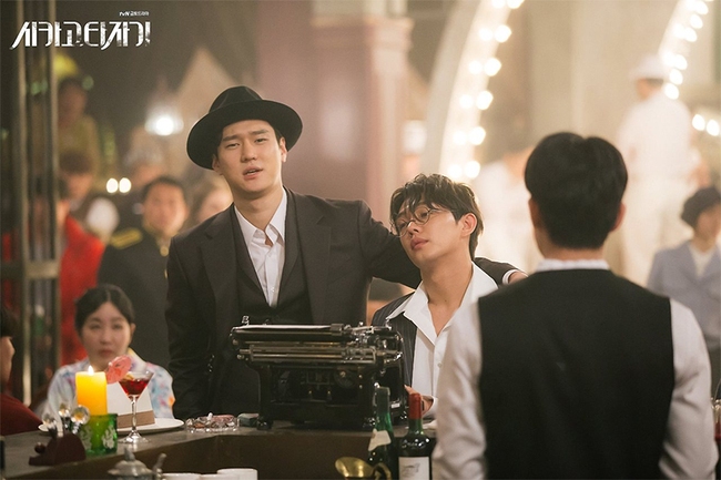 Đ&acirc;y l&agrave; l&iacute; do fan muốn tặng Yoo Ah In thuốc mọc t&oacute;c si&ecirc;u nhanh! - Ảnh 17.