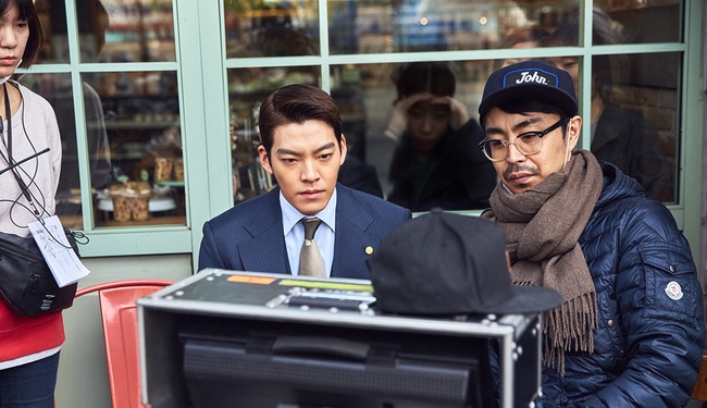 Ông Trùm: Sướng đến phút cuối cùng bên Lee Byung Hun và Kang Dong Won, Kim Woo Bin - Ảnh 4.