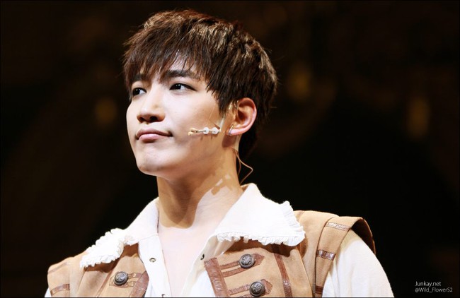 Rơi khỏi sân khấu từ độ cao 3 mét, Jun. K phải nhập viện cấp cứu, 2PM hủy concert - Ảnh 5.