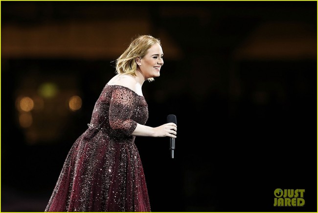 Adele lên tiếng bảo vệ khi khán giả la ó phản đối Justin Bieber - Ảnh 3.