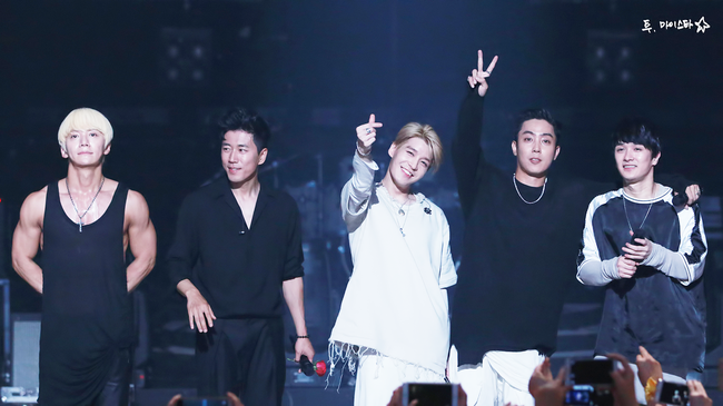 EXO gia nhập hội huyền thoại Kpop, tổ chức concert tại SVĐ siêu khủng - Ảnh 4.
