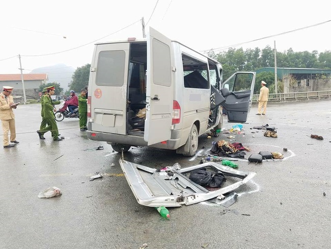 Xe đón dâu gặp nạn ở Hà Nam: 3 người chết, ít nhất 5 người khác bị thương - Ảnh 6.