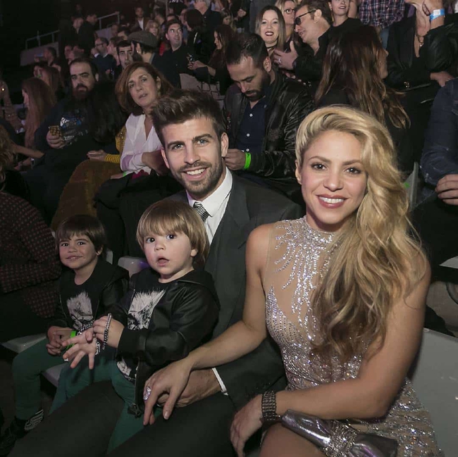 Con trai nh&agrave; Pique - Shakira khiến cả triệu fan th&iacute;ch th&uacute; - Ảnh 3.