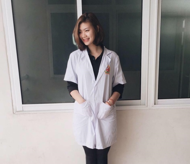 Tất cả th&ocirc;ng tin về đ&ocirc;i bạn ch&ecirc;nh nhau tới 35cm trong bức ảnh đang g&acirc;y sốt Facebook đ&acirc;y rồi! - Ảnh 2.