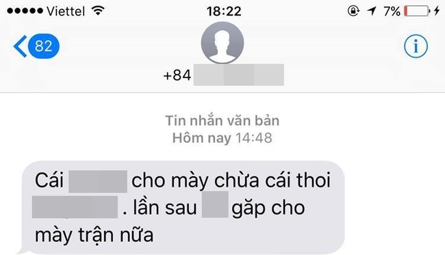 Nữ h&agrave;nh kh&aacute;ch ở H&agrave; Nội tố bị t&agrave;i xế Grab h&agrave;nh hung sau khi c&atilde;i v&atilde; về chuyện sang đường đ&oacute;n xe - Ảnh 3.
