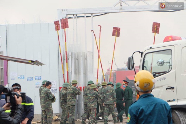 Hà Nội: Cháy lớn nhà xưởng hàng trăm m2 gần tòa nhà Keangnam - Ảnh 15.