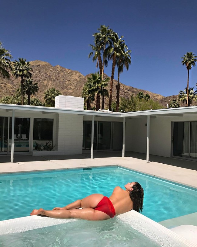 29 bức ảnh Instagram hot nhất của dàn trai đẹp gái xinh Hollywood tại Coachella 2017 - Ảnh 23.
