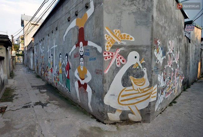 T&igrave;m lại k&yacute; ức thời học tr&ograve; ở con ng&otilde; nhỏ H&agrave; Nội được vẽ đầy h&igrave;nh b&iacute;ch họa rực rỡ - Ảnh 11.