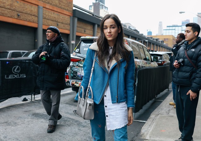 Chiêm ngưỡng đặc sản street style đẹp khó rời mắt tại Tuần lễ thời trang New York - Ảnh 21.