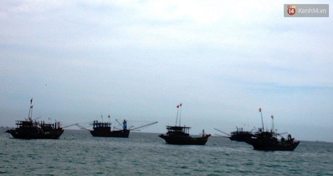 Nam sinh lớp 8 bị s&oacute;ng cuốn tr&ocirc;i khi đi tắm biển c&ugrave;ng gia đ&igrave;nh  - Ảnh 1.