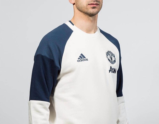 Lộ mẫu áo tập cực chất của Man Utd - Ảnh 4.