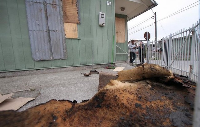 Đồ đạc tự bay và bốc cháy không lý do trong ngôi nhà đáng sợ ở Chile - Ảnh 2.