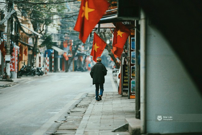 Hà Nội sáng mùng 1 Tết đầy thanh bình, ai mà chẳng yêu! - Ảnh 12.