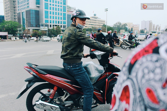 Thương người d&acirc;n Quảng Ng&atilde;i đổ dưa hấu cho b&ograve; ăn, người H&agrave; Nội ra tay giải cứu - Ảnh 11.