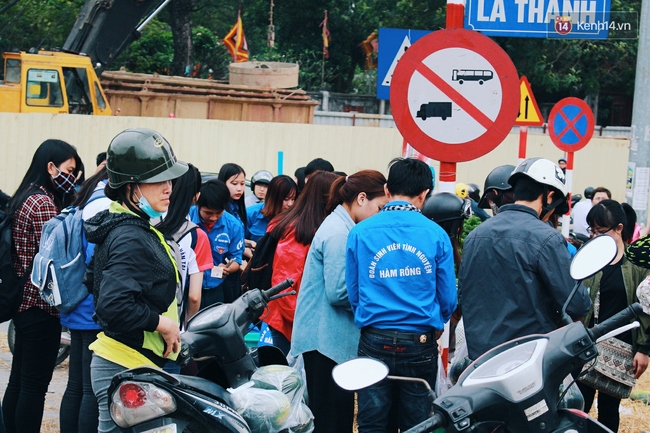 Thương người d&acirc;n Quảng Ng&atilde;i đổ dưa hấu cho b&ograve; ăn, người H&agrave; Nội ra tay giải cứu - Ảnh 5.