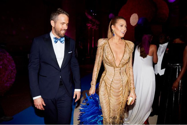 Thảm đỏ cũng thường th&ocirc;i, b&ecirc;n trong Met Gala mới l&agrave; đ&ecirc;m tiệc lộng lẫy nhất năm của sao Hollywood! - Ảnh 30.