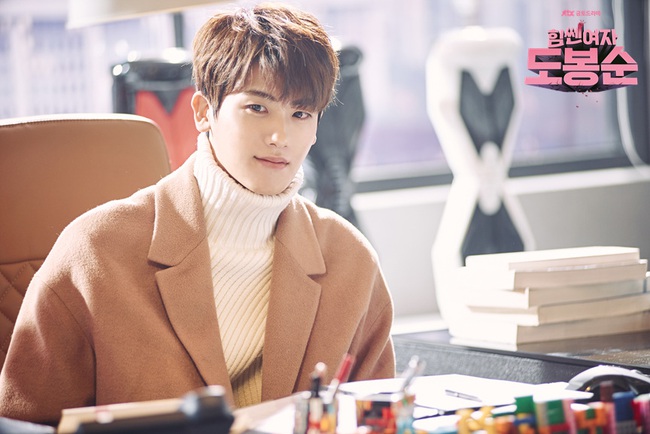 Park Hyung Sik à, có cần đẹp trai và bảnh đến thế này không? - Ảnh 21.