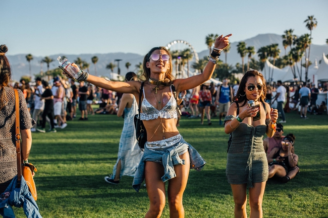 Tổng kết Coachella 2017: Dàn thiên thần Victorias Secret chặt chém các chị em, sexy lấn lướt hết phần người khác - Ảnh 24.