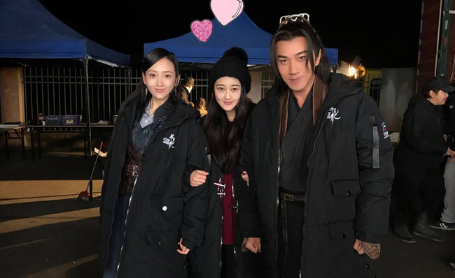 Chồng Dương Mịch tươi cười rạng rỡ b&ecirc;n t&igrave;nh nh&acirc;n khi scandal ngoại t&igrave;nh lắng xuống - Ảnh 4.