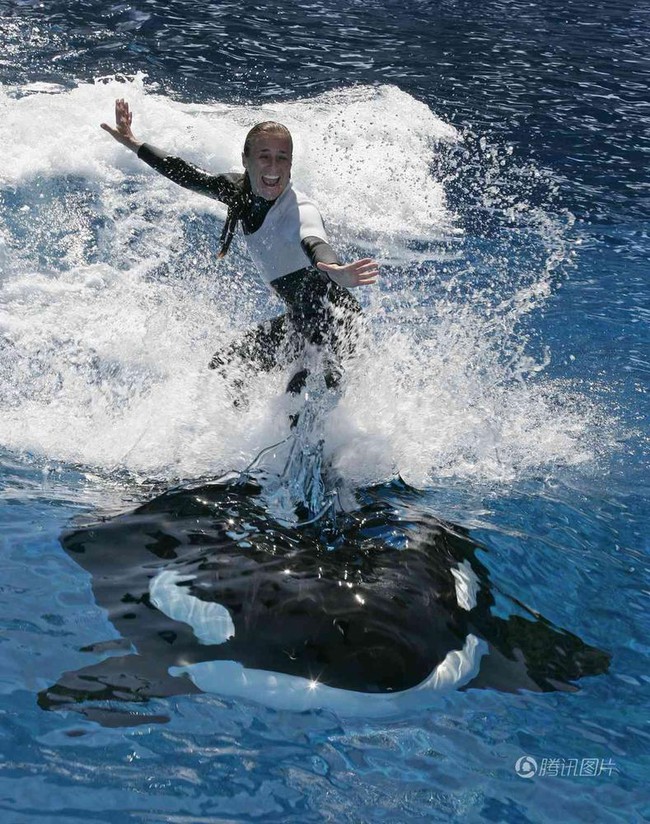 Những nữ h&aacute;n tử oai phong chẳng k&eacute;m g&igrave; c&aacute;nh m&agrave;y r&acirc;u - Ảnh 1.