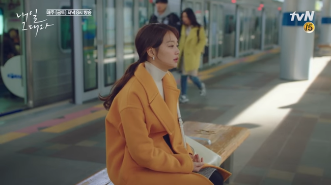 “Tomorrow With You”: Say bí tỉ, chồng Shin Min Ah tí thì khóa môi… mẹ vợ - Ảnh 9.