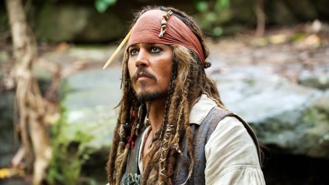 Johnny Depp trả hàng trăm nghìn đô để người khác đọc thoại cho mình - Ảnh 3.