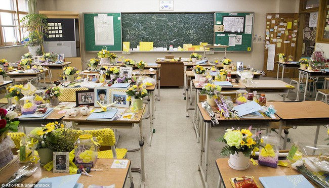 Bức ảnh tập thể lớp của các học sinh Hàn Quốc sau thảm kịch chìm phà Sewol khiến nhiều người rơi nước mắt - Ảnh 8.