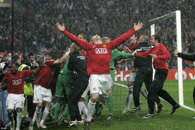20 khoảnh khắc đáng nhớ của Rooney trong màu áo Man Utd - Ảnh 9.