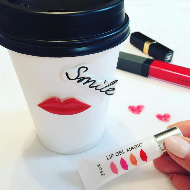 3 loại gel giữ m&agrave;u son thần th&aacute;nh gi&uacute;p c&aacute;c n&agrave;ng tha hồ ăn uống m&agrave; chẳng sợ tr&ocirc;i son - Ảnh 11.