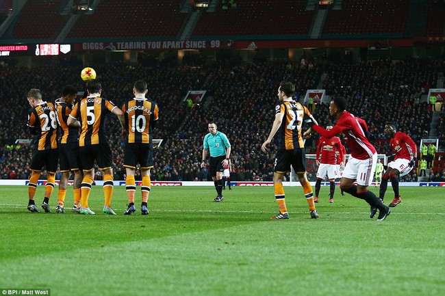 Man Utd thắng trận thứ 9 li&ecirc;n tiếp, đặt một ch&acirc;n v&agrave;o chung kết C&uacute;p Li&ecirc;n đo&agrave;n - Ảnh 10.