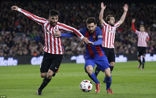 Messi ghi bàn quyết định, Barca ngược dòng vào tứ kết Cúp Nhà vua - Ảnh 4.