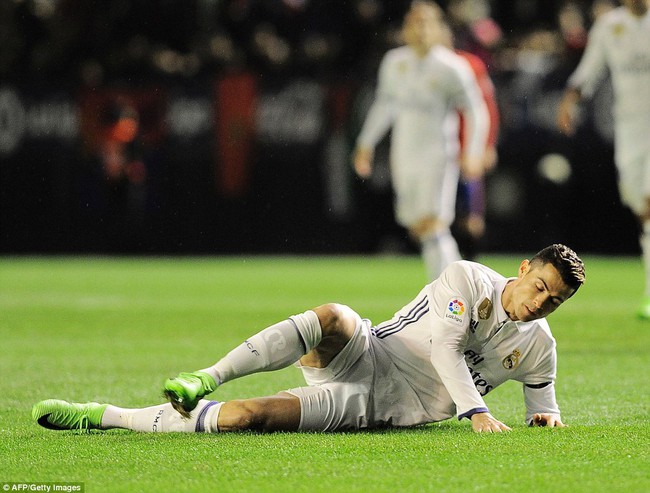Ronaldo khai màn chiến thắng, Real Madrid tiếp tục cho Barca ngửi khói - Ảnh 4.