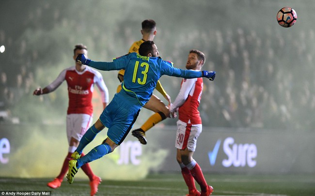 Vượt qua đội b&oacute;ng nghiệp dư, Arsenal thẳng tiến v&agrave;o tứ kết FA Cup - Ảnh 17.