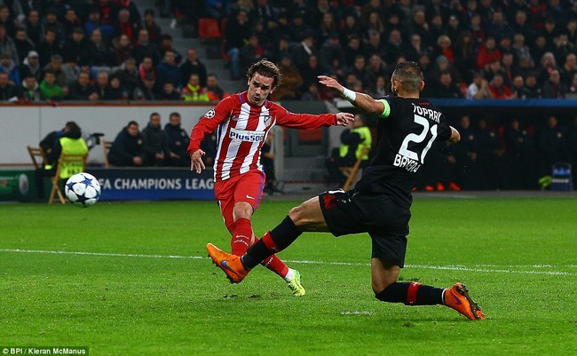 Trai đẹp Griezmann lập kỷ lục, Atletico đặt một chân vào tứ kết Champions League - Ảnh 8.