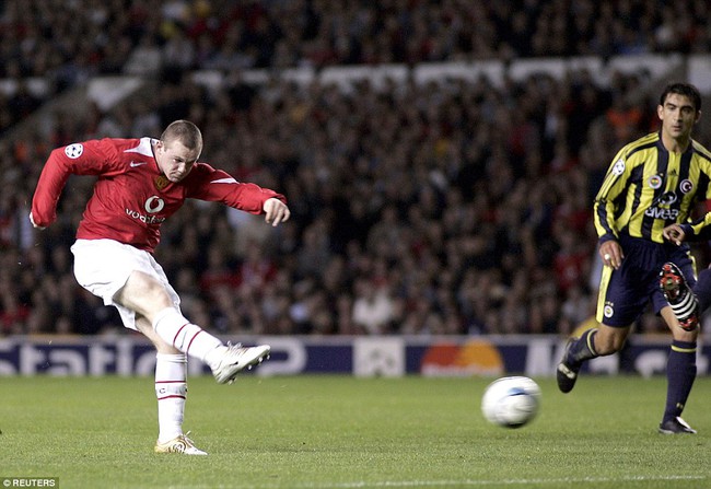 20 khoảnh khắc đáng nhớ của Rooney trong màu áo Man Utd - Ảnh 2.