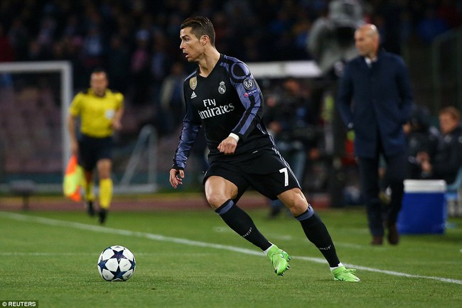 Ronaldo tịt ngòi, Real vẫn ngược dòng giành vé vào tứ kết Champions League - Ảnh 8.