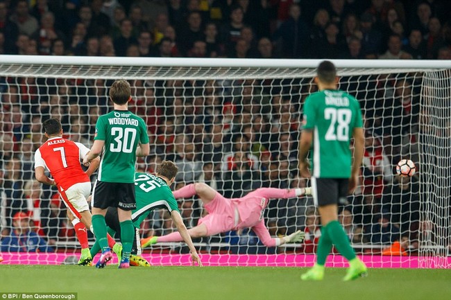 Trút giận lên đội bóng hạng 5, Arsenal thẳng tiến tới Wembley - Ảnh 14.